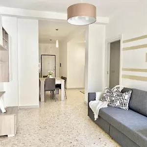 Apartament Manzoni Artist, Bari